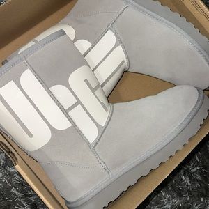 UGGS 💕💕